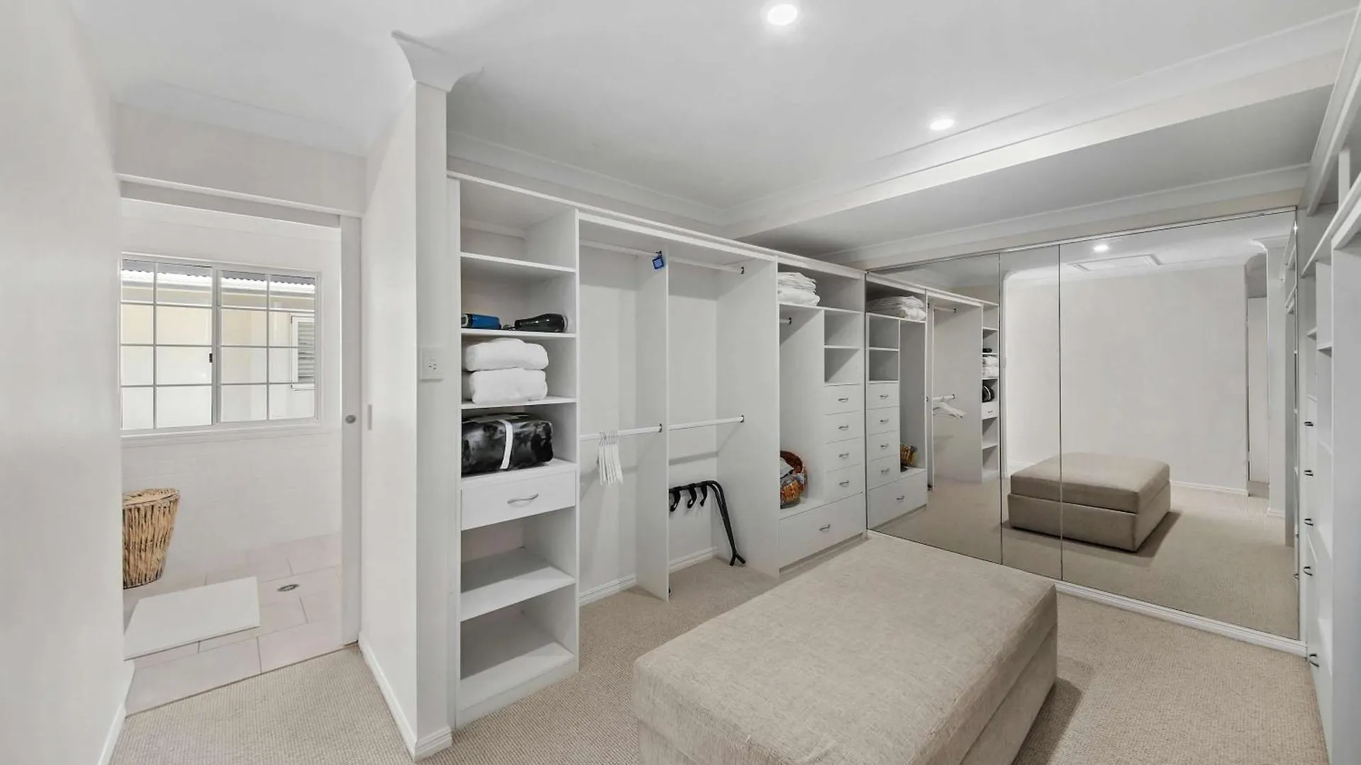 The Pacific - Absolute Beachfront In Buddina 0*,  Australien